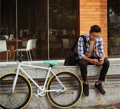 Data packs are now starting<br>AED 1.5/day. ETISALAT